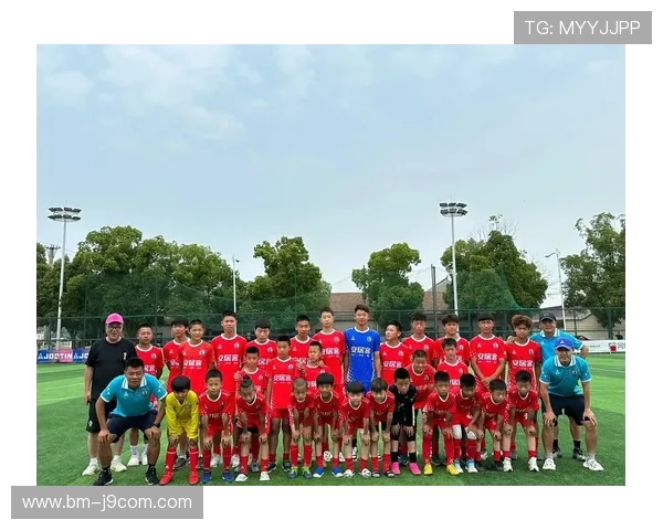 围绕刘旭足球小将身世之谜展开的精彩深度探讨与背景解析全面剖析